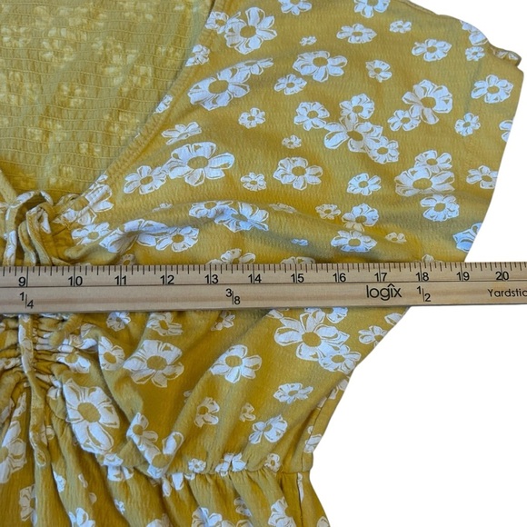 Roxy Women's Yellow Floral Simple Thoughts Short Sleeve Dress Size Medium - Picture 7 of 9